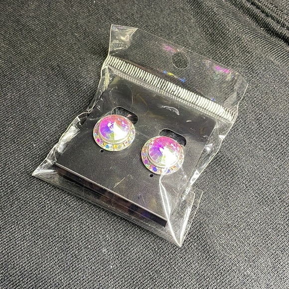 11mm Crystal AB - Dance / Cheer / Beauty Pageant Competition Stud earrings - Picture 13 of 15